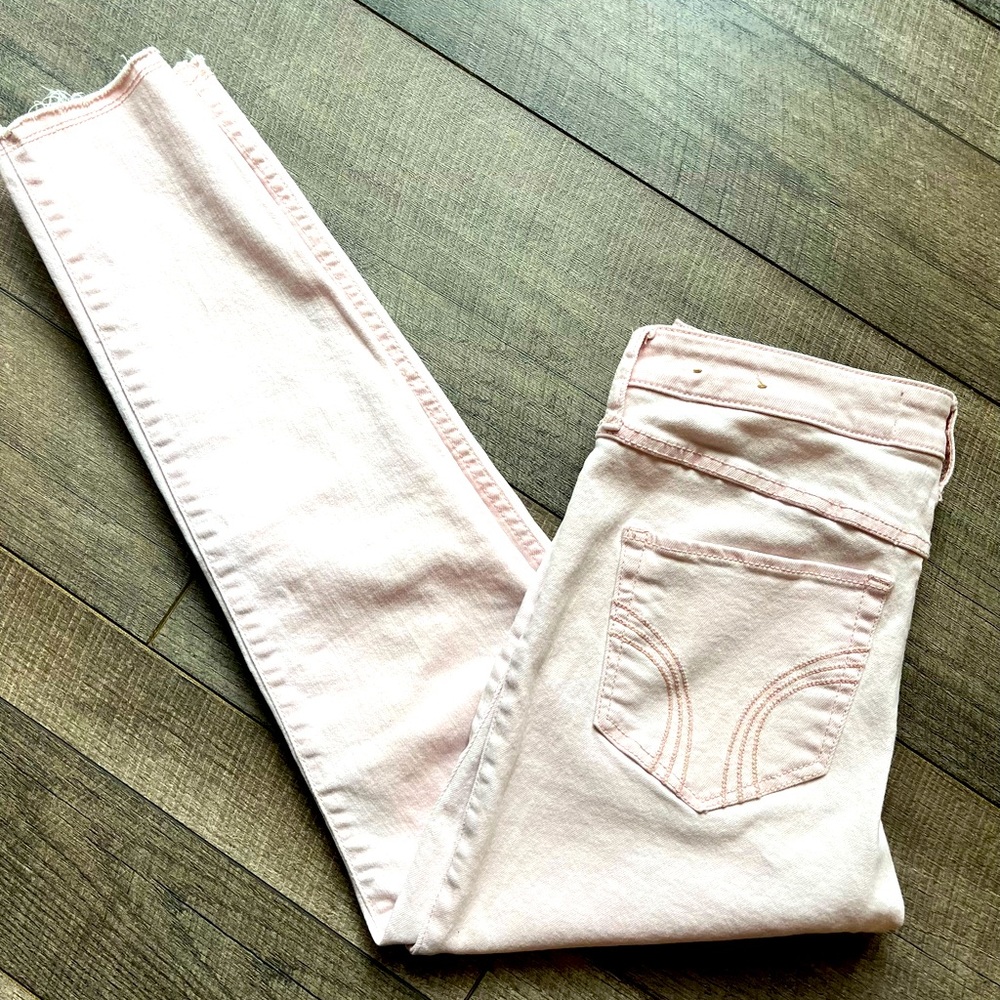 Hollister High Rise Raw Hem Crop Jeans - Size 7/28